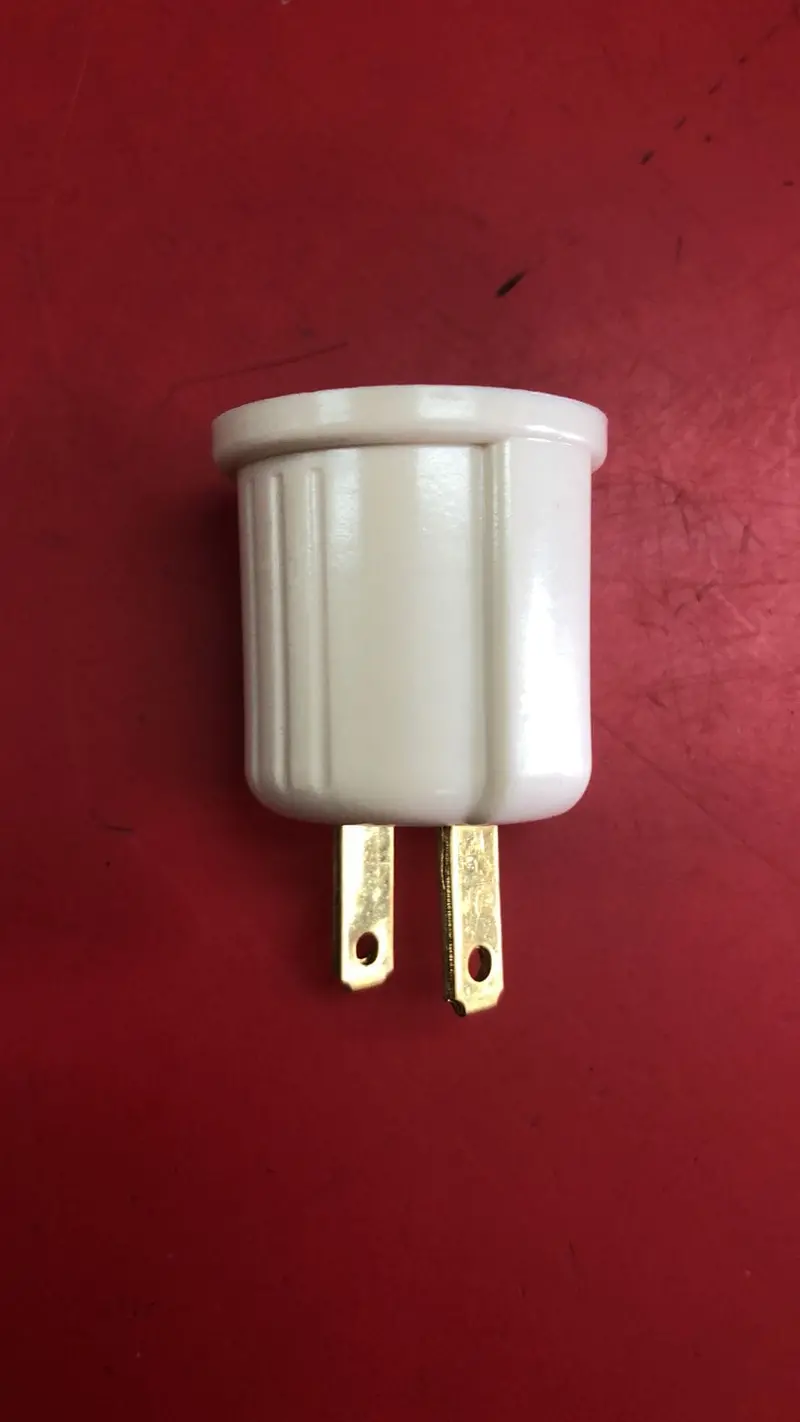 E26 Socket Adaptor Plug – Versatile Lamp Base Converter For Residential And Commercial Lighting (U22) 1