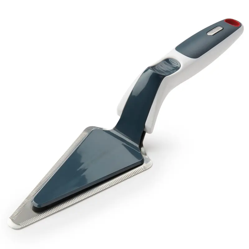 Effortless Cake Server With Ergonomic Handle 1