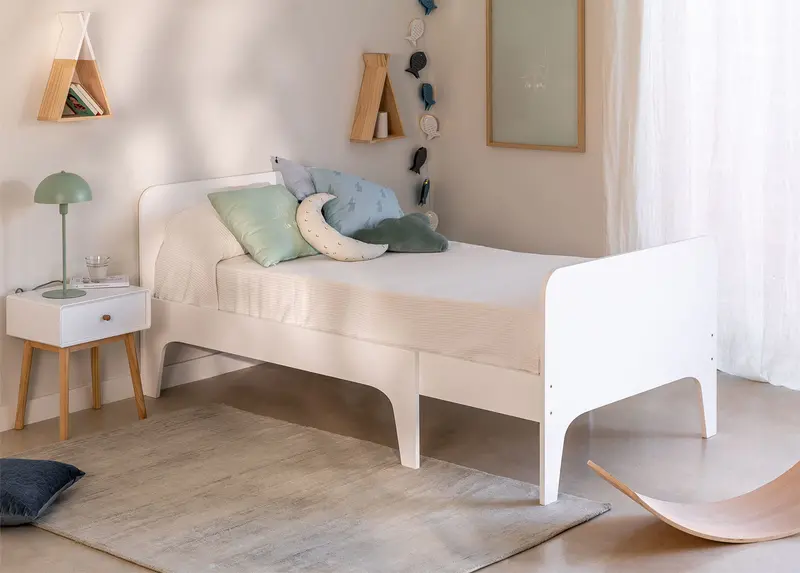 Jules Extendable Wooden Kids’ Bed – Space-Saving Growth Design 1
